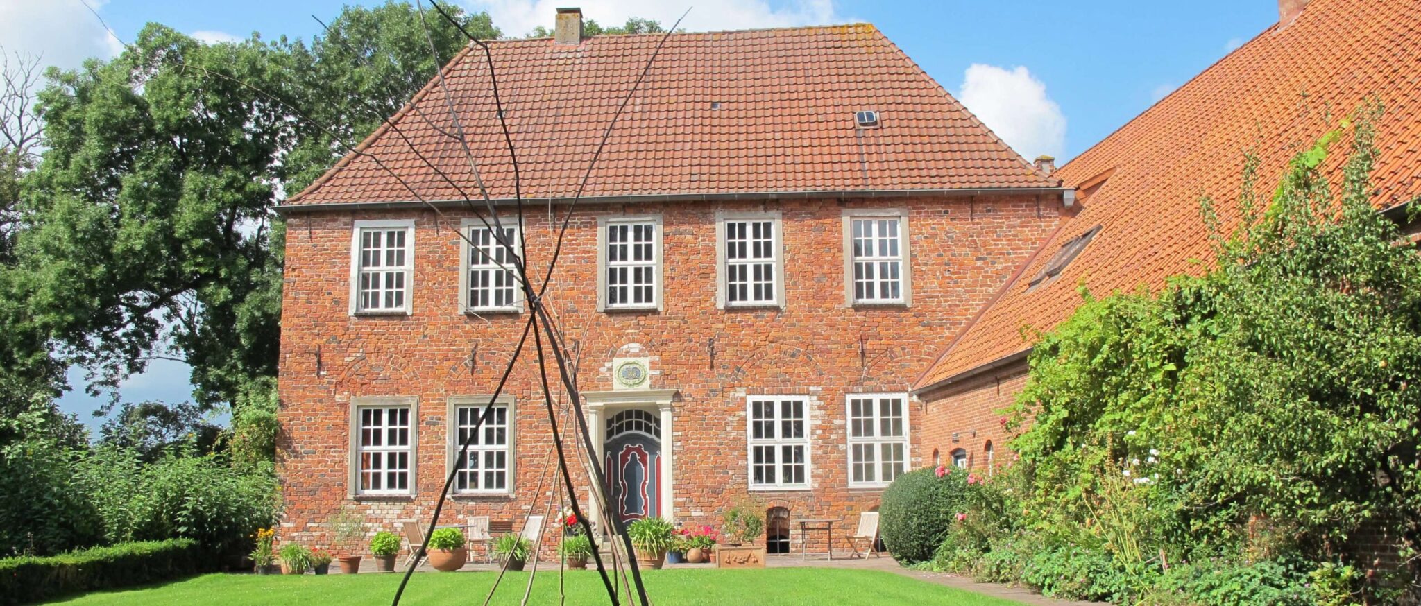 imgi_62_Landhaus_Daenische-Fenster_Sprossenfenster_Fecon-Nordwest-Kopie-scaled